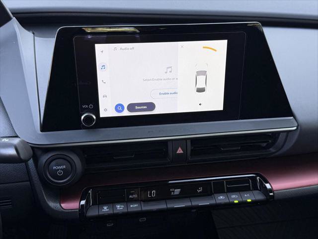 Certified 2025 Toyota Prius Plug-In Hybrid FWD image 22