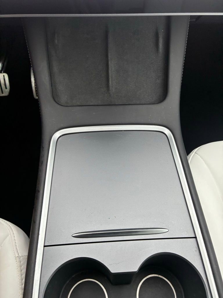 Used 2022 Tesla Model Y Performance image 34