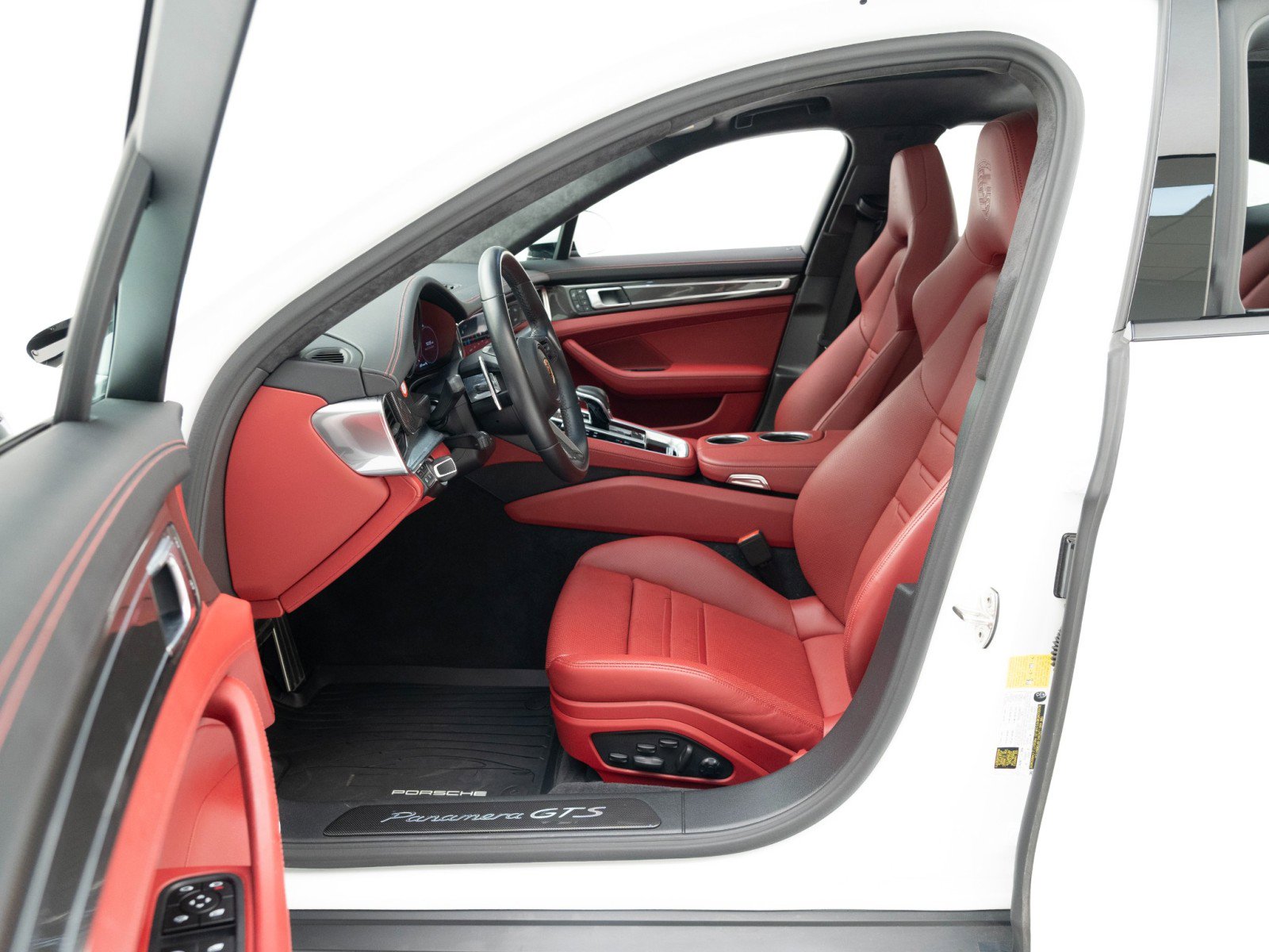 Certified 2023 Porsche Panamera GTS image 18