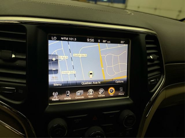 Used 2014 Jeep Grand Cherokee Overland AWD/4WD image 31