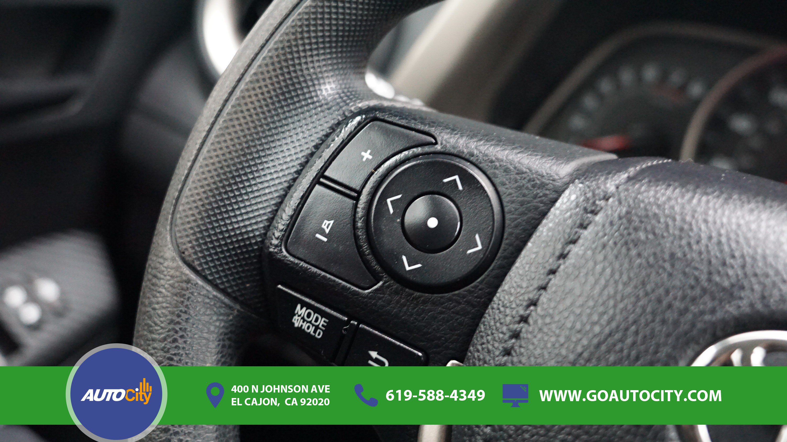 Used 2015 Toyota RAV4 LE FWD image 18
