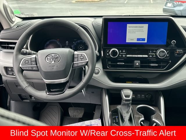 New 2026 Toyota Highlander Limited image 8
