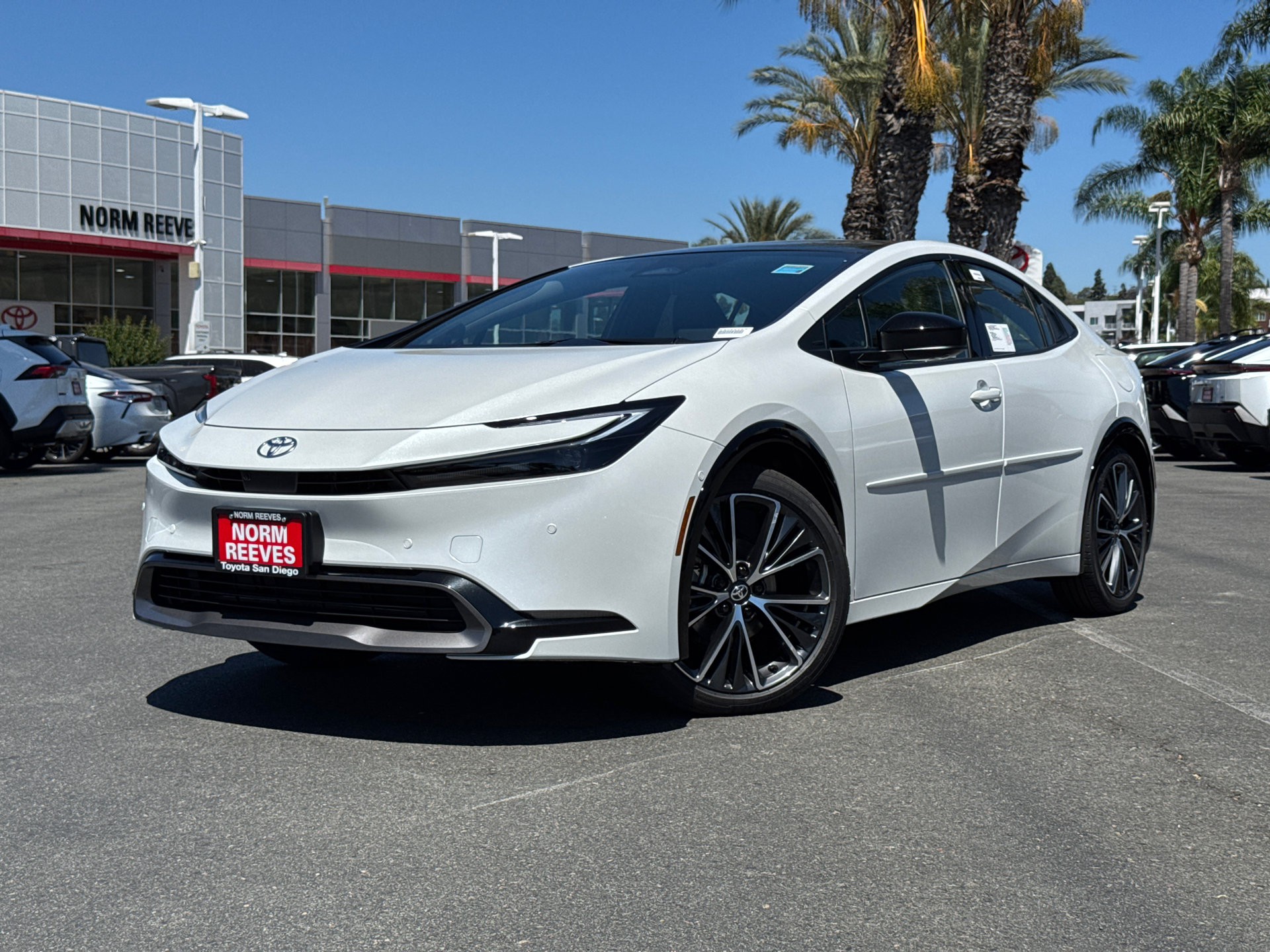 New 2027 Toyota Prius Limited FWD image 2