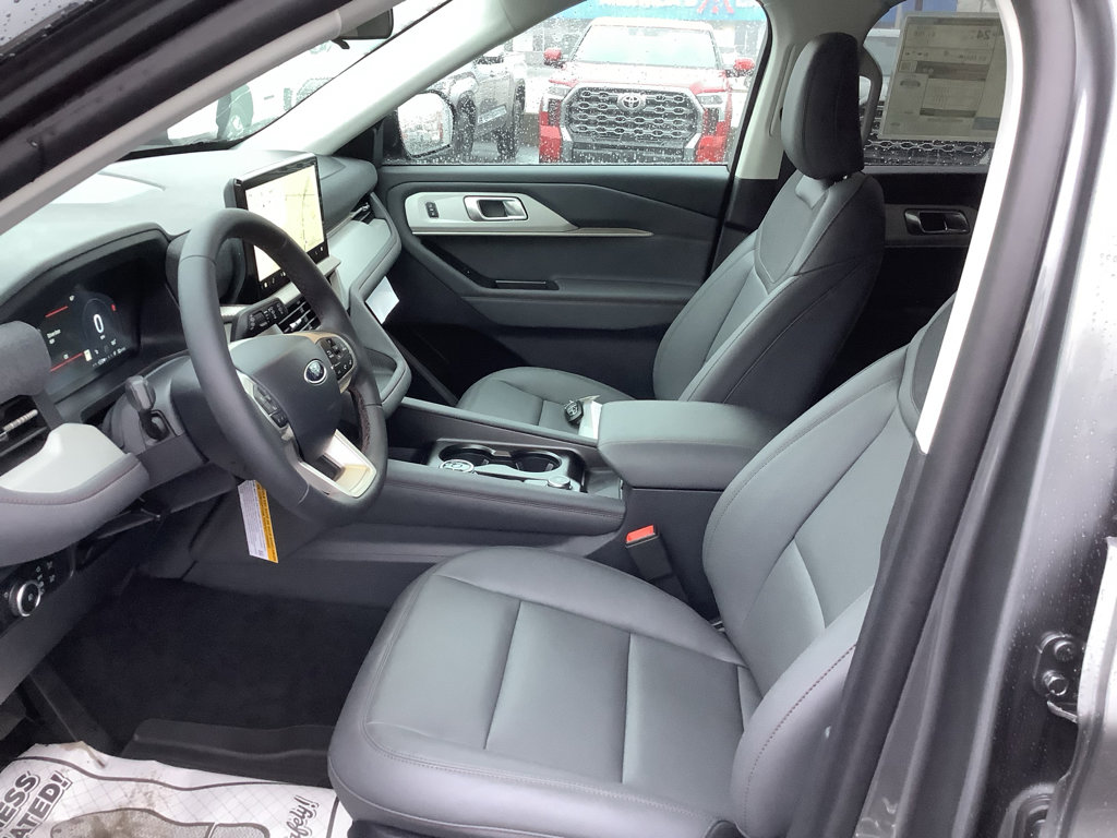 New 2026 Ford Explorer Active w/ Active Comfort Package image 11