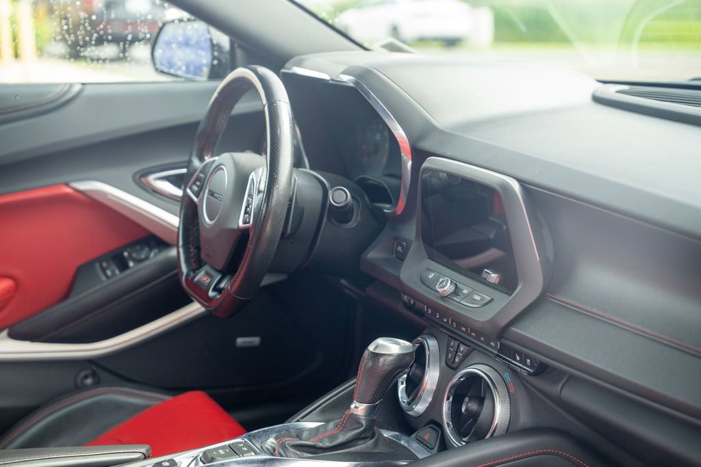 Used 2022 Chevrolet Camaro SS image 11