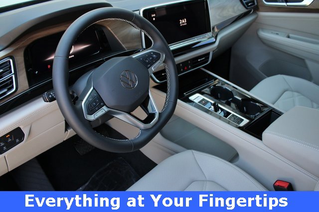 New 2026 Volkswagen Atlas SE image 2