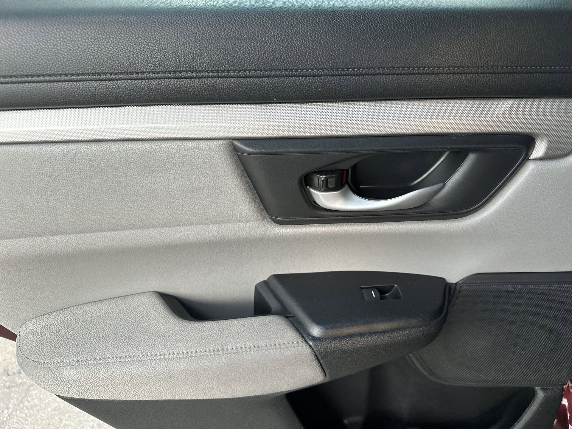 Used 2019 Honda CR-V LX image 27