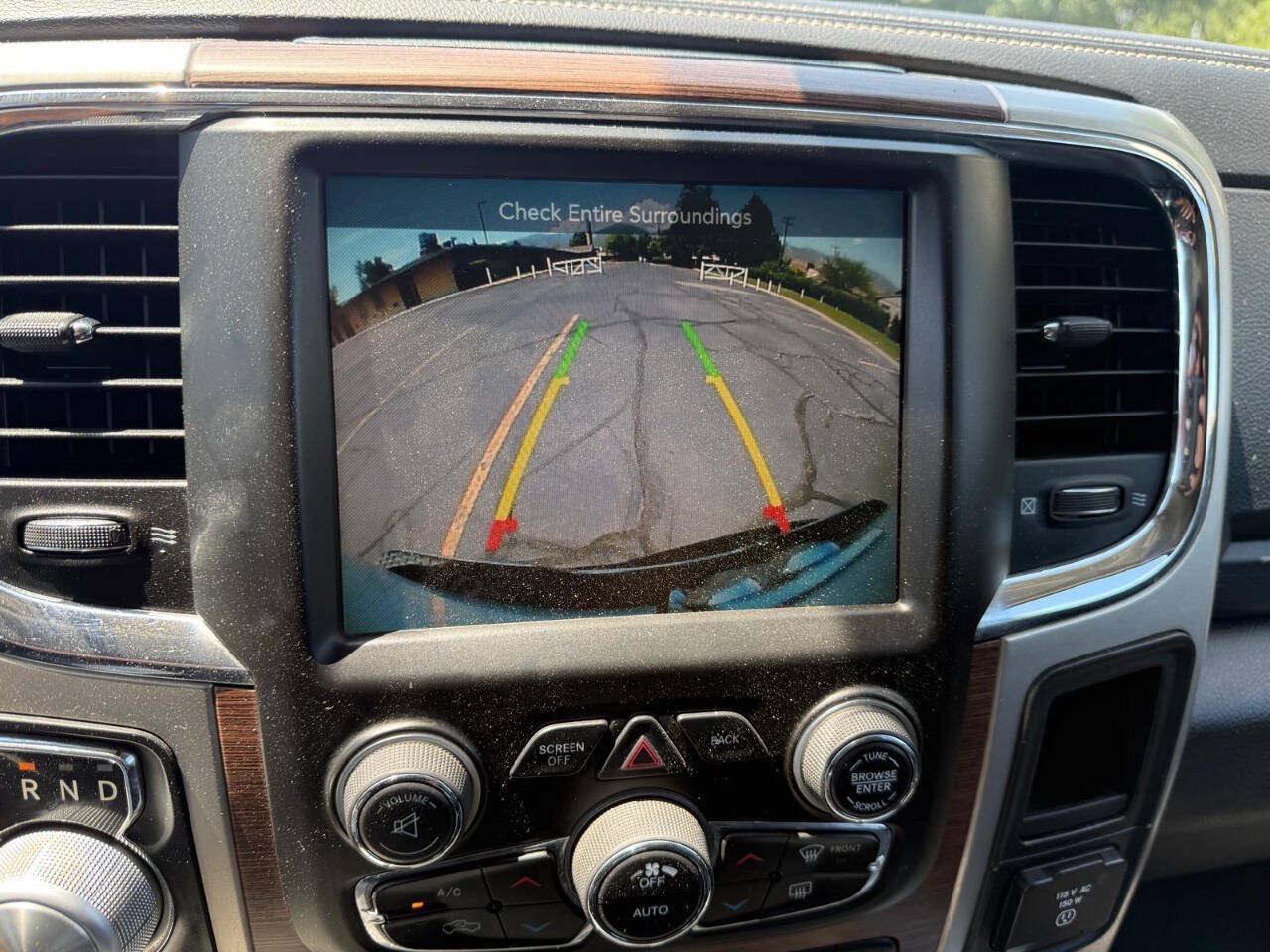 Used 2016 RAM 1500 Laramie w/ Convenience Group AWD/4WD image 12