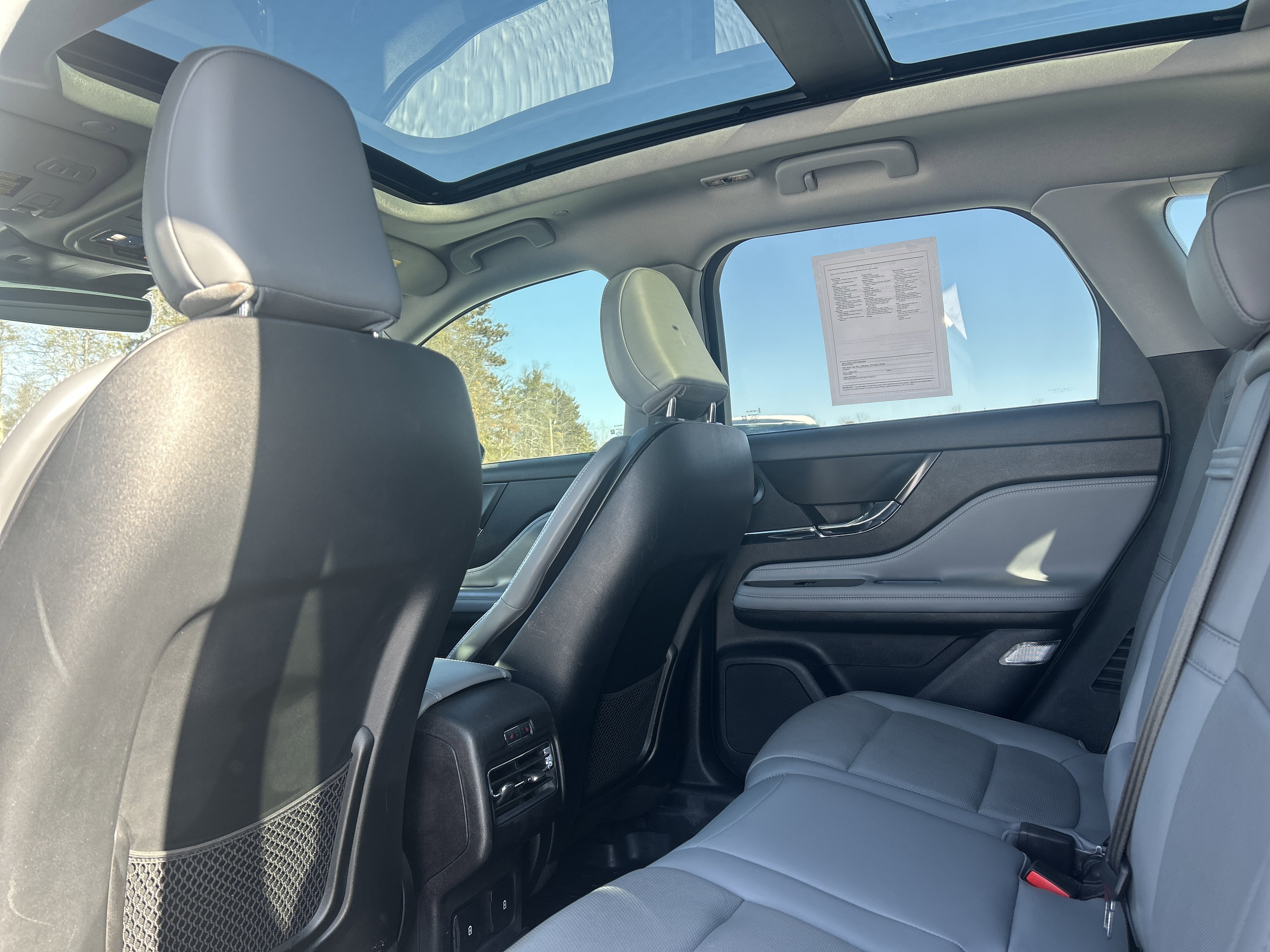 Used 2021 Lincoln Corsair Reserve w/ Equipment Group 201A image 10