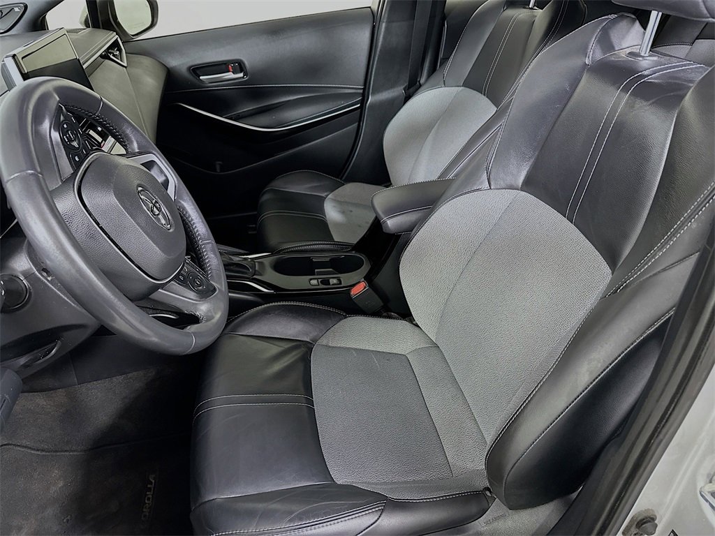 Used 2023 Toyota Corolla XSE image 8