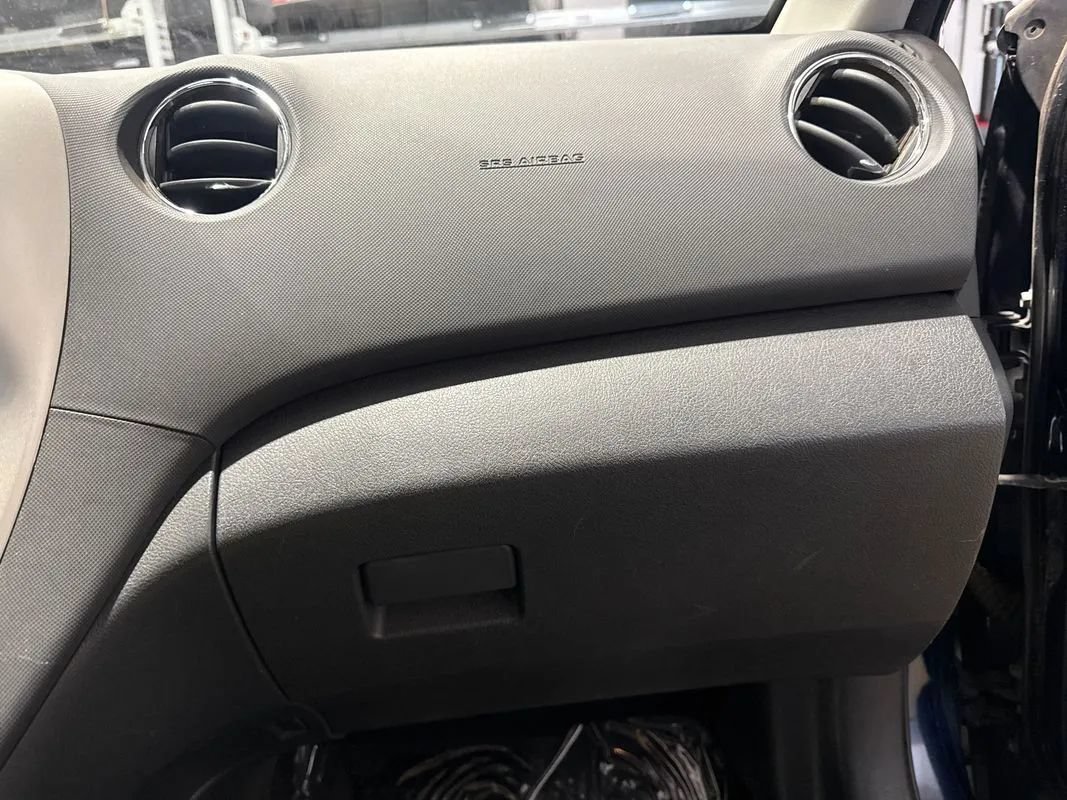 Used 2010 Pontiac Vibe AWD w/ Sun And Sound Package image 99
