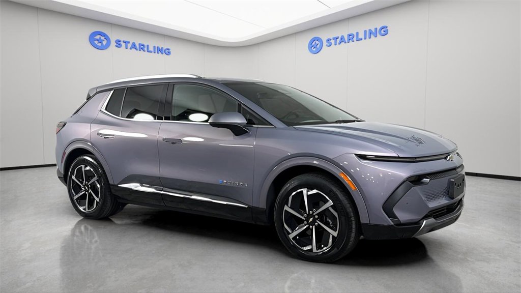 Used 2025 Chevrolet Equinox EV LT image 13