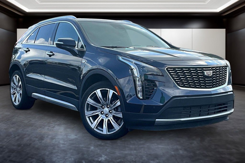 Certified 2023 Cadillac XT4 Premium Luxury w/ Cold Weather Package AWD/4WD image 1
