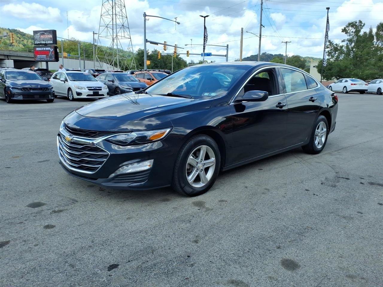 Used 2024 Chevrolet Malibu LT FWD image 3