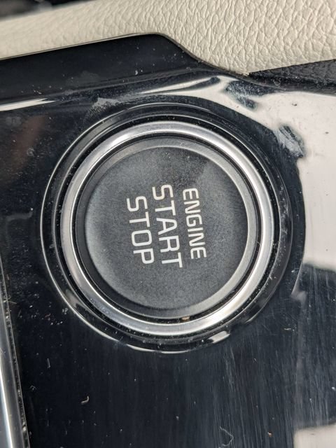 Used 2025 Kia Sportage EX w/ Premium Package FWD image 26