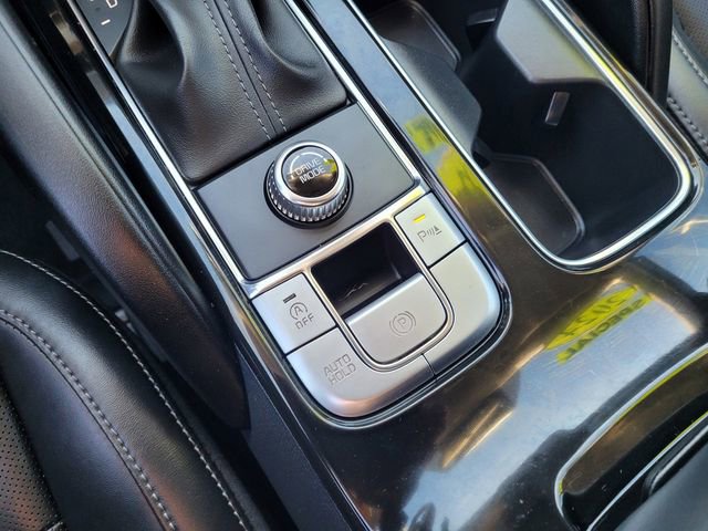 Used 2024 Kia Telluride LX image 16