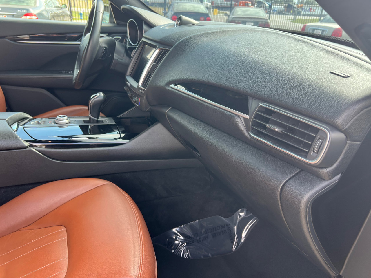 Used 2018 Maserati Levante image 75