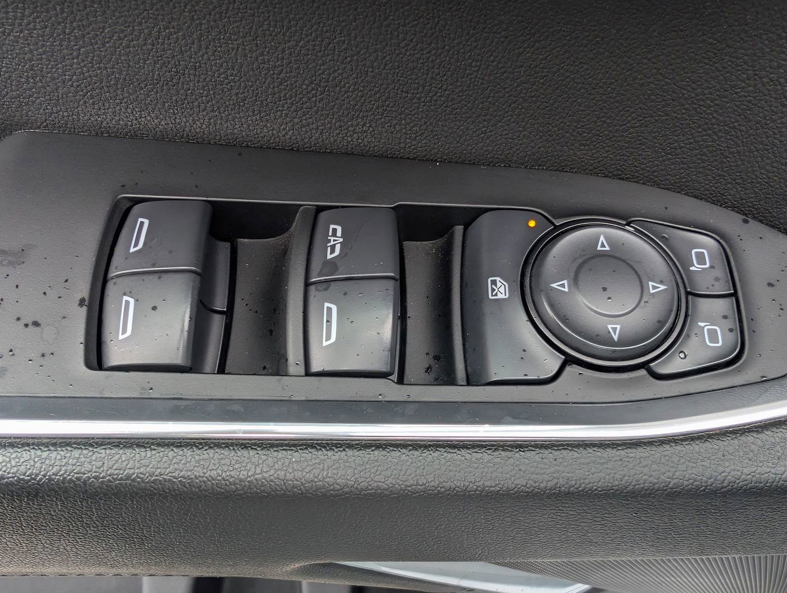 Used 2024 Chevrolet Silverado 2500 LT image 8