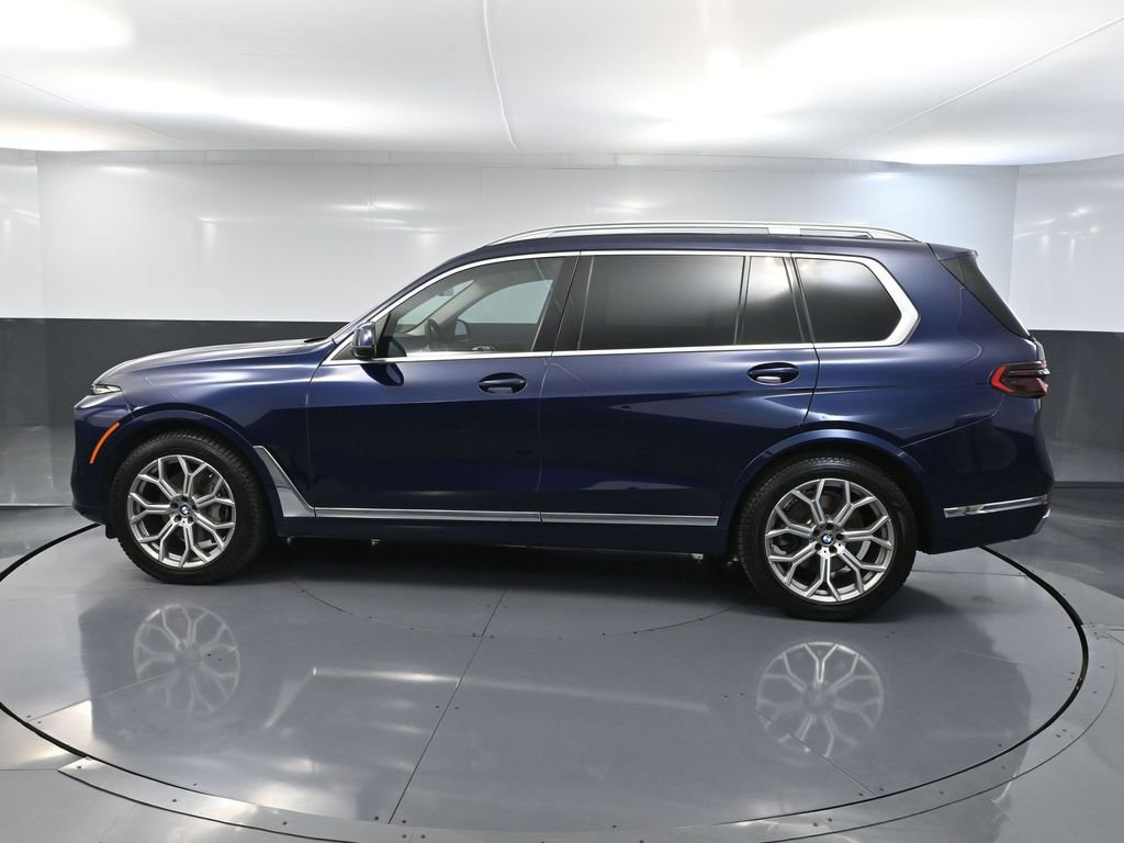 Used 2023 BMW X7 xDrive40i w/ Executive Package image 11