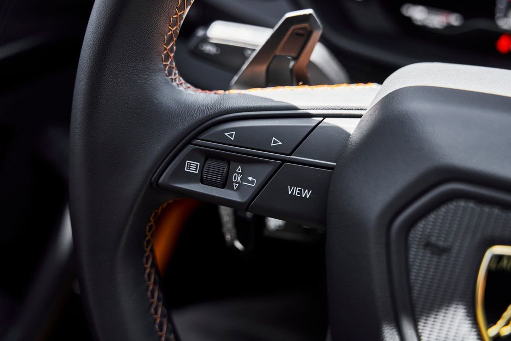 Used 2023 Lamborghini Urus Performante AWD/4WD image 67