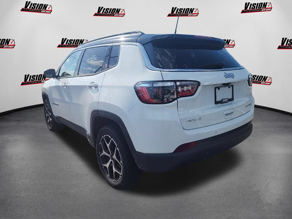 Used 2026 Jeep Compass Limited AWD/4WD image 7
