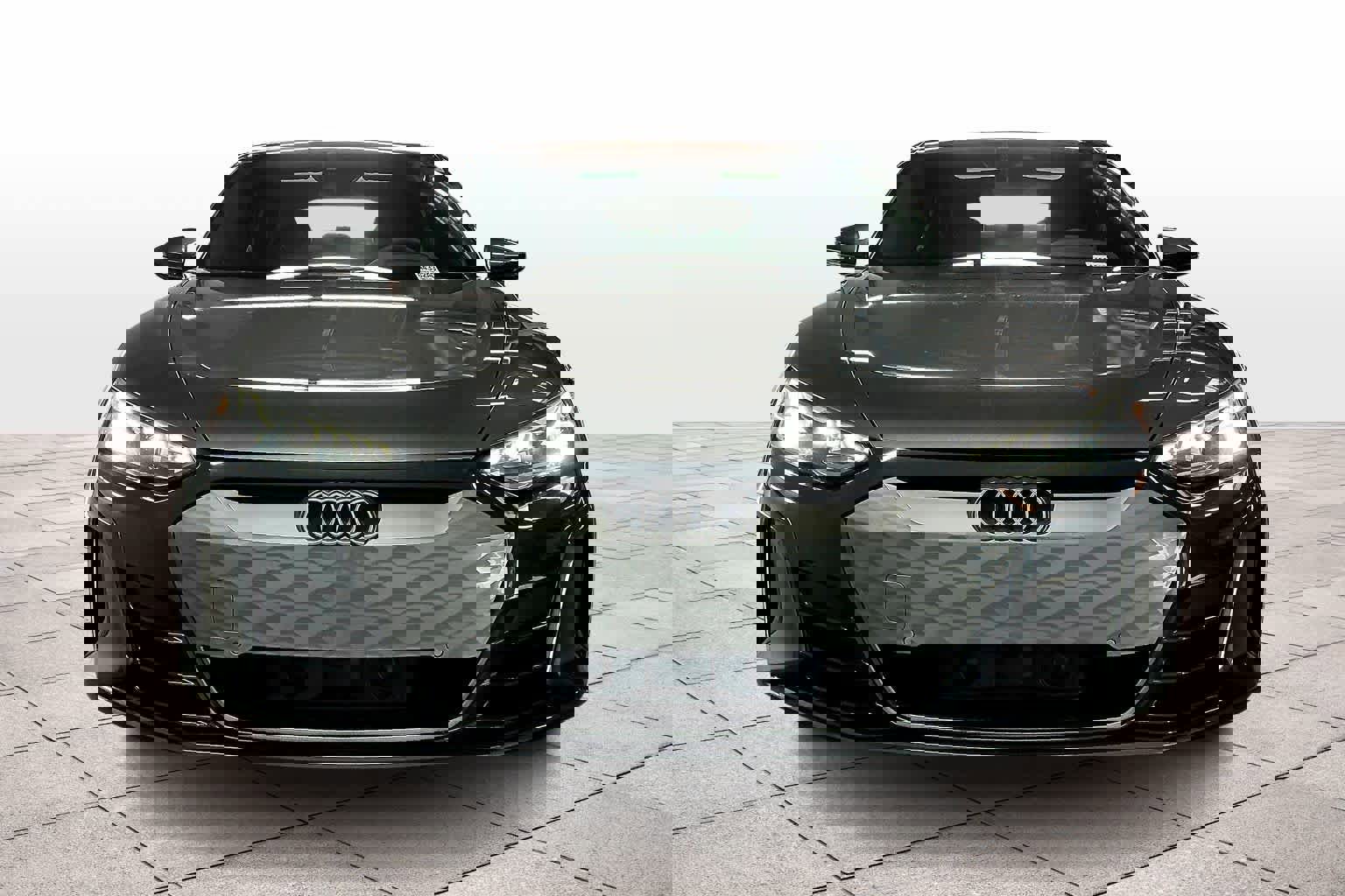 Used 2022 Audi e-tron GT Premium Plus image 3