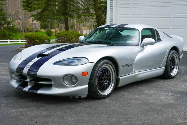 Used 1998 Dodge Viper GTS RWD image 14