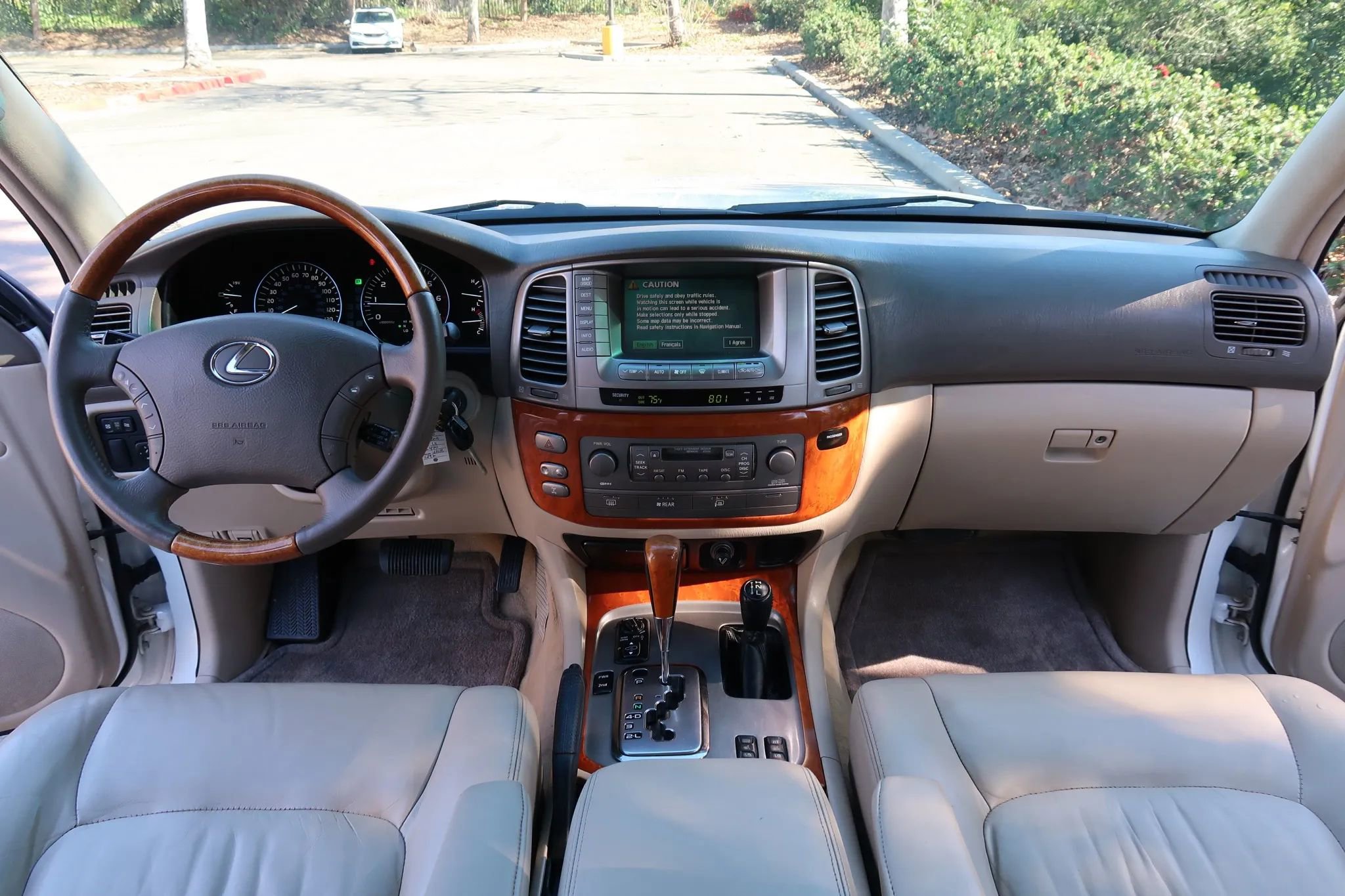 Used 2005 Lexus LX 470 4WD image 23