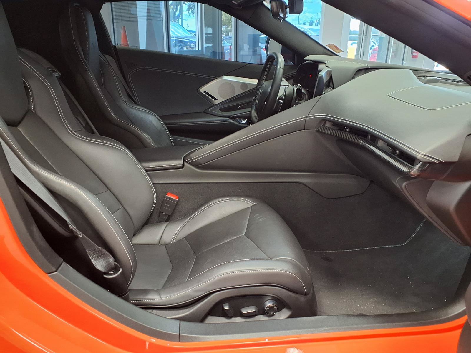 Used 2021 Chevrolet Corvette Stingray Preferred Cpe w/ Z51 Performance Package RWD image 9