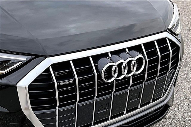 Used 2025 Audi Q3 2.0T Premium w/ Convenience Package image 30