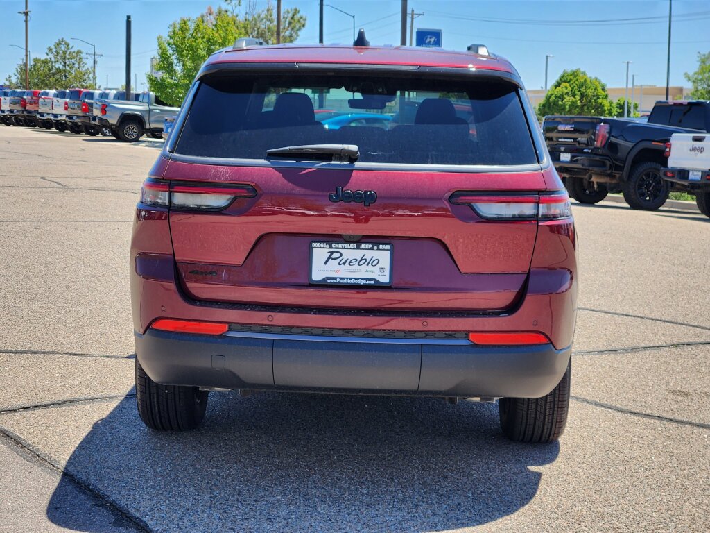 New 2026 Jeep Grand Cherokee L Altitude AWD/4WD image 4