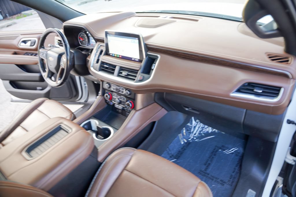 Used 2021 Chevrolet Suburban High Country w/ Premium Package AWD/4WD image 43