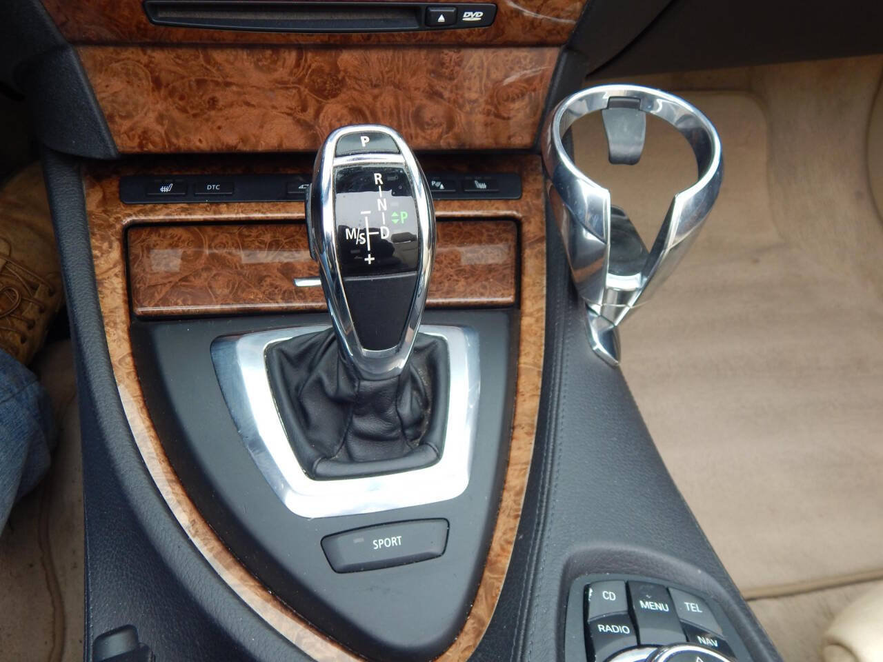 Used 2009 BMW 650i Convertible RWD image 26