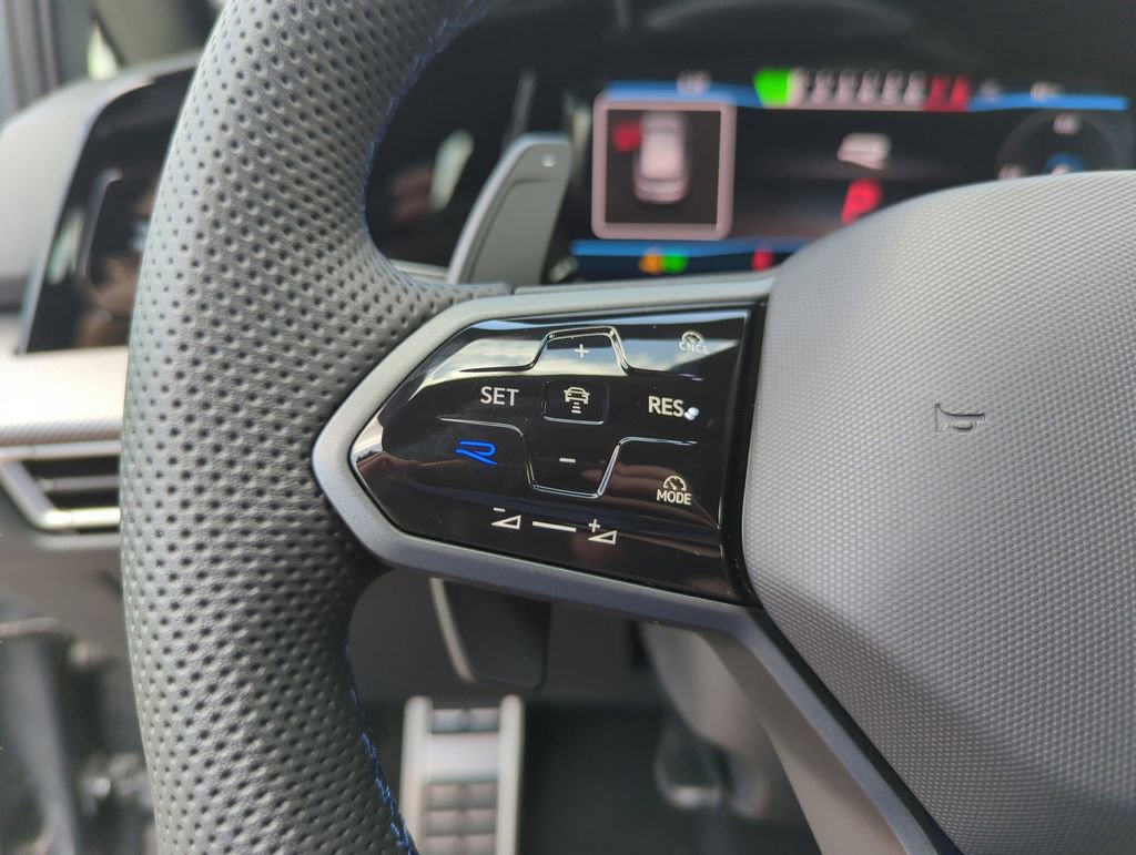 New 2026 Volkswagen Golf image 37