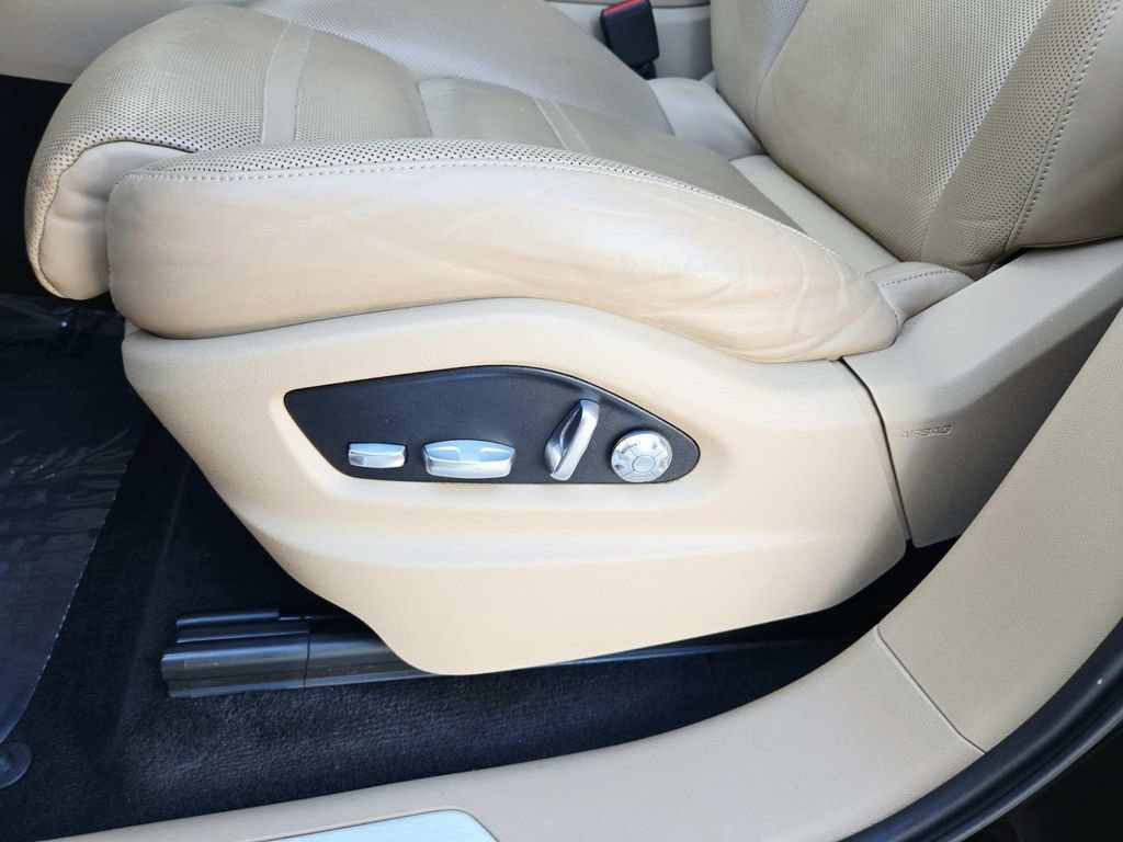 Used 2019 Porsche Cayenne AWD/4WD image 36
