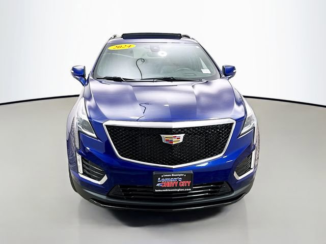 Used 2024 Cadillac XT5 Sportv w/ Technology Package image 2