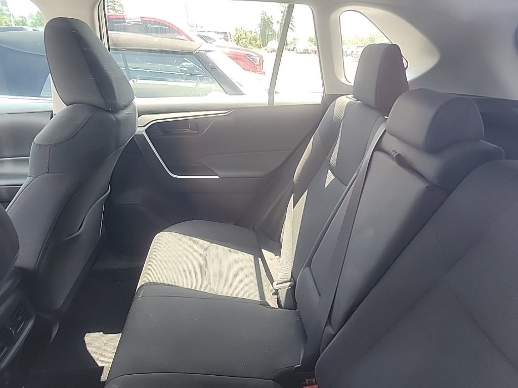 Used 2024 Toyota RAV4 LE FWD image 8