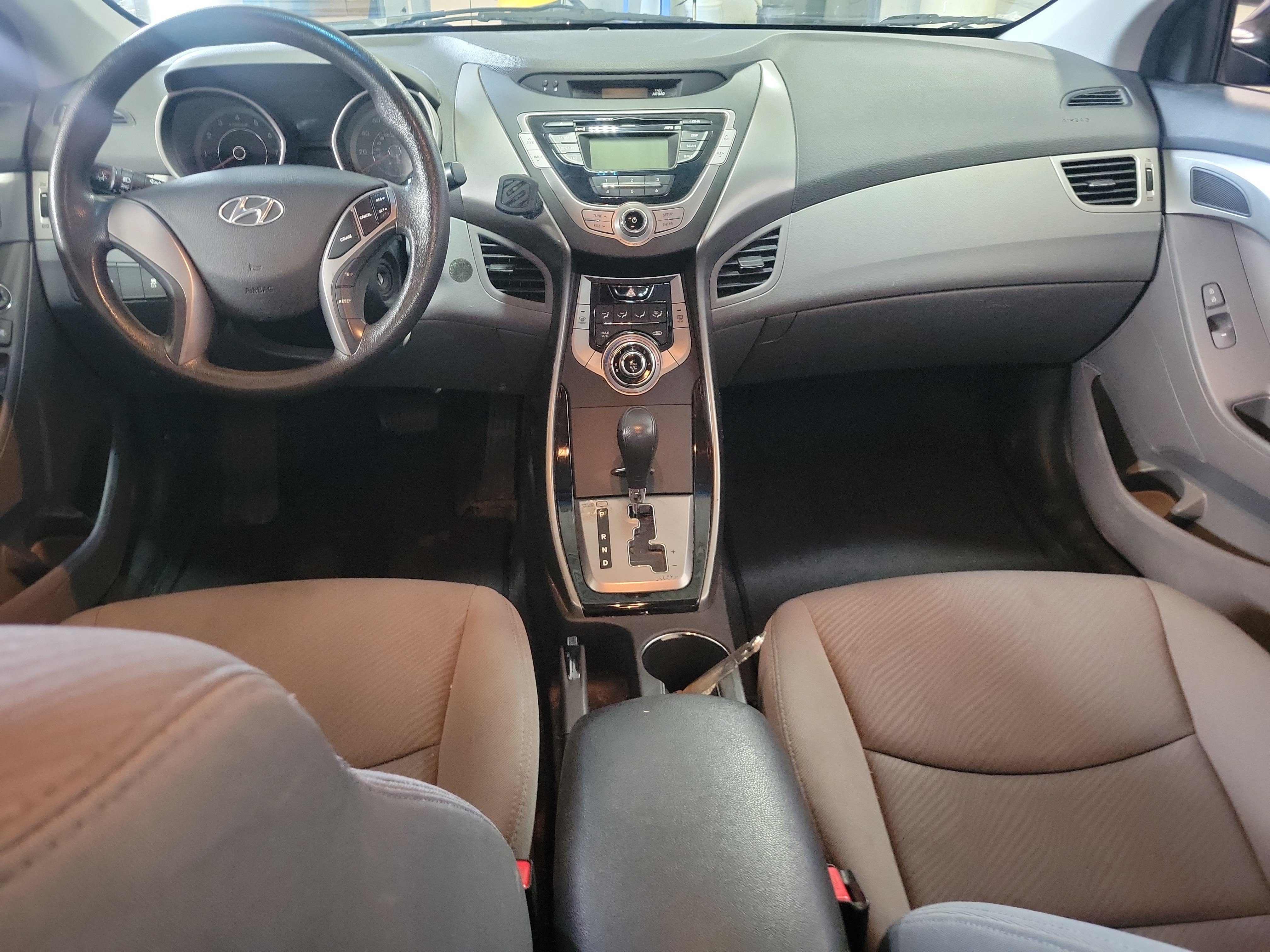 Used 2013 Hyundai Elantra GLS FWD image 11