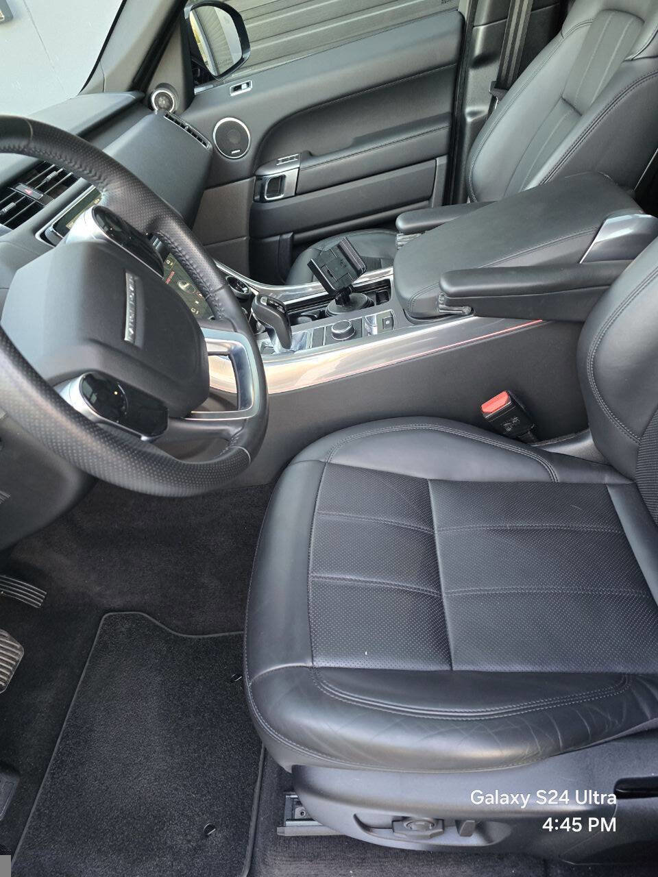 Used 2020 Land Rover Range Rover Sport HSE image 31