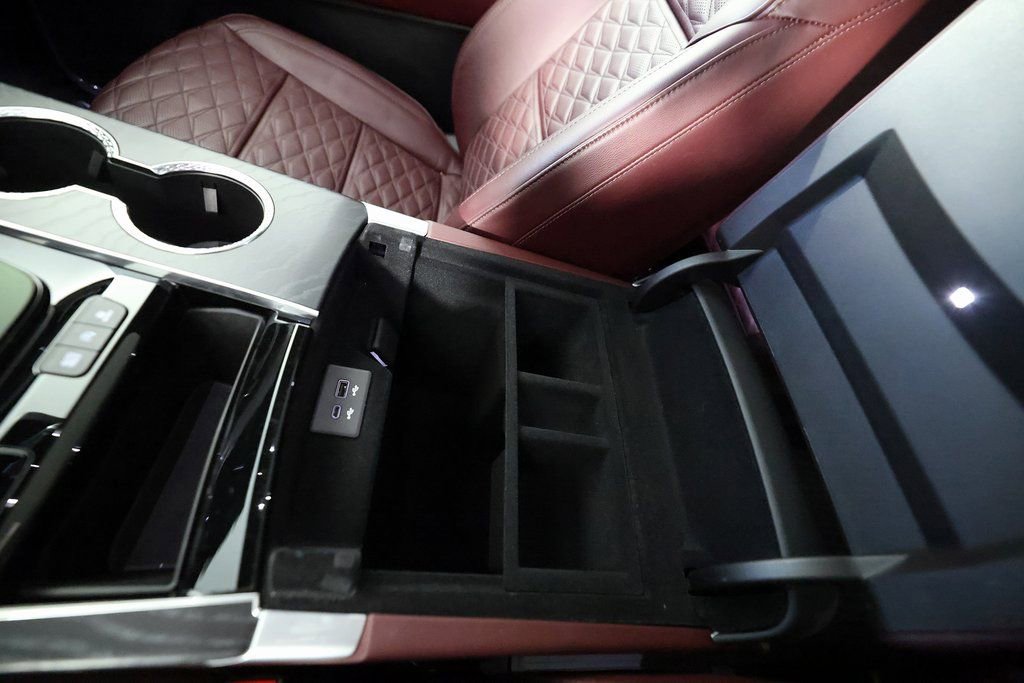 Used 2026 Cadillac Escalade ESV Sport w/ Touring Package image 44