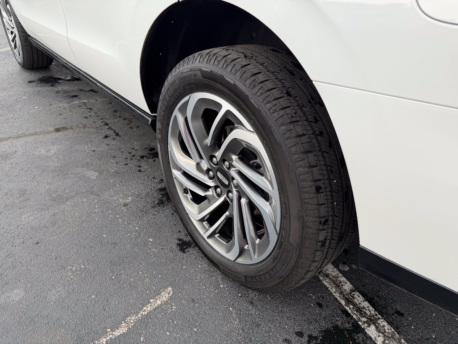 Used 2025 Lincoln Navigator Reserve AWD/4WD image 11