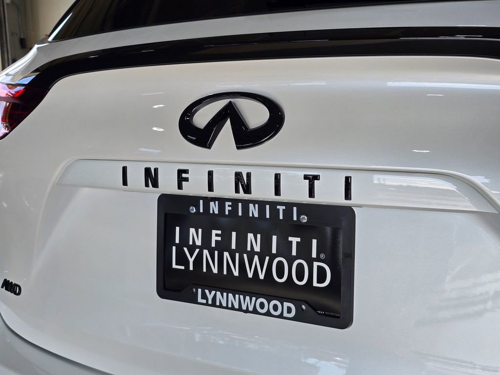 New 2025 INFINITI QX50 Sport image 29