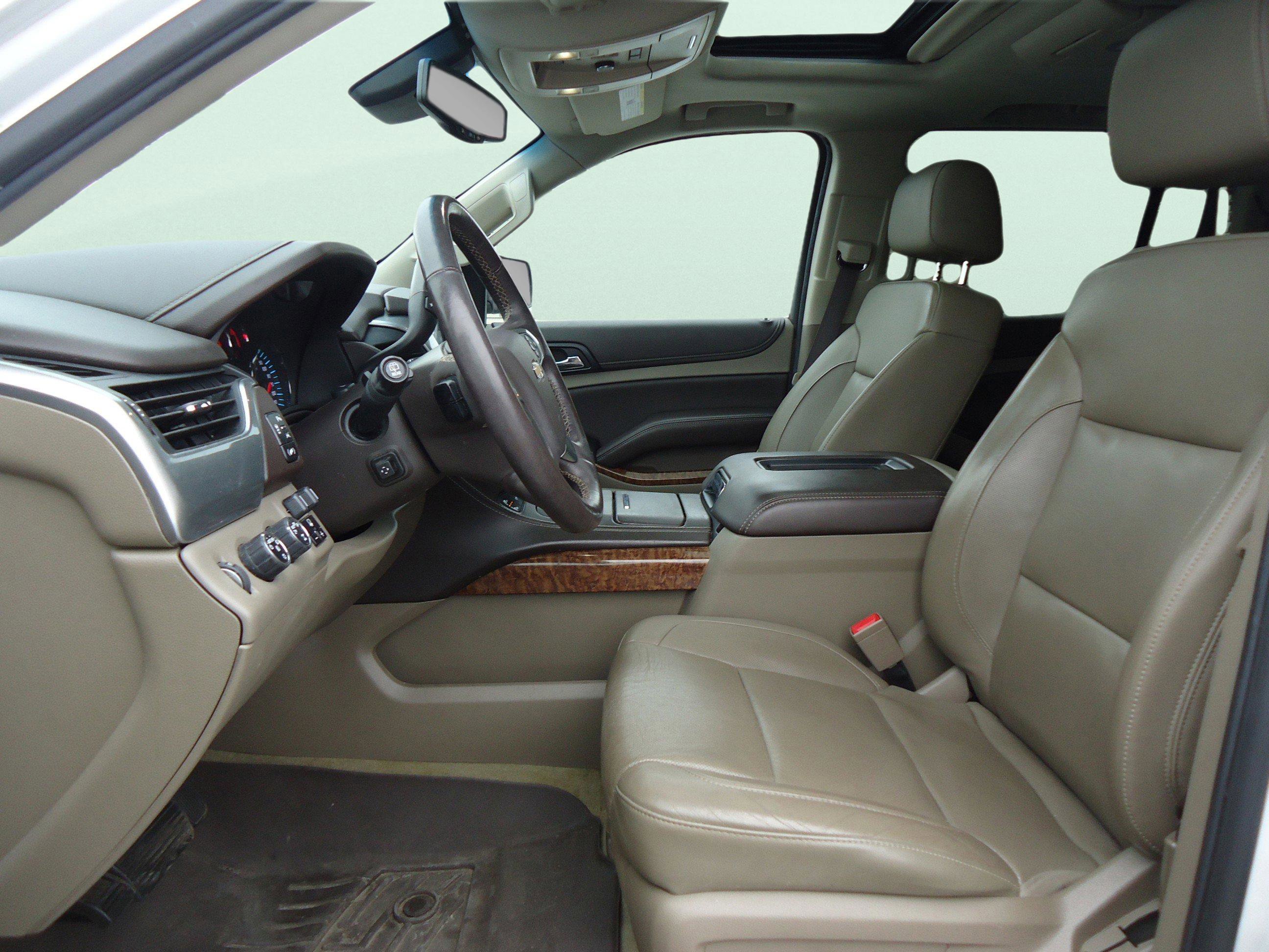 Used 2017 Chevrolet Suburban Premier image 25