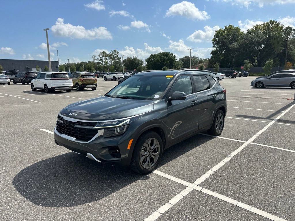 Certified 2024 Kia Seltos S FWD image 11