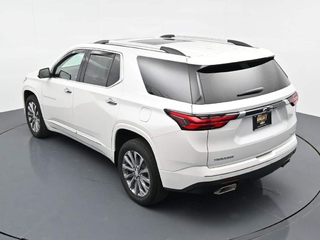 Used 2023 Chevrolet Traverse Premier FWD image 23