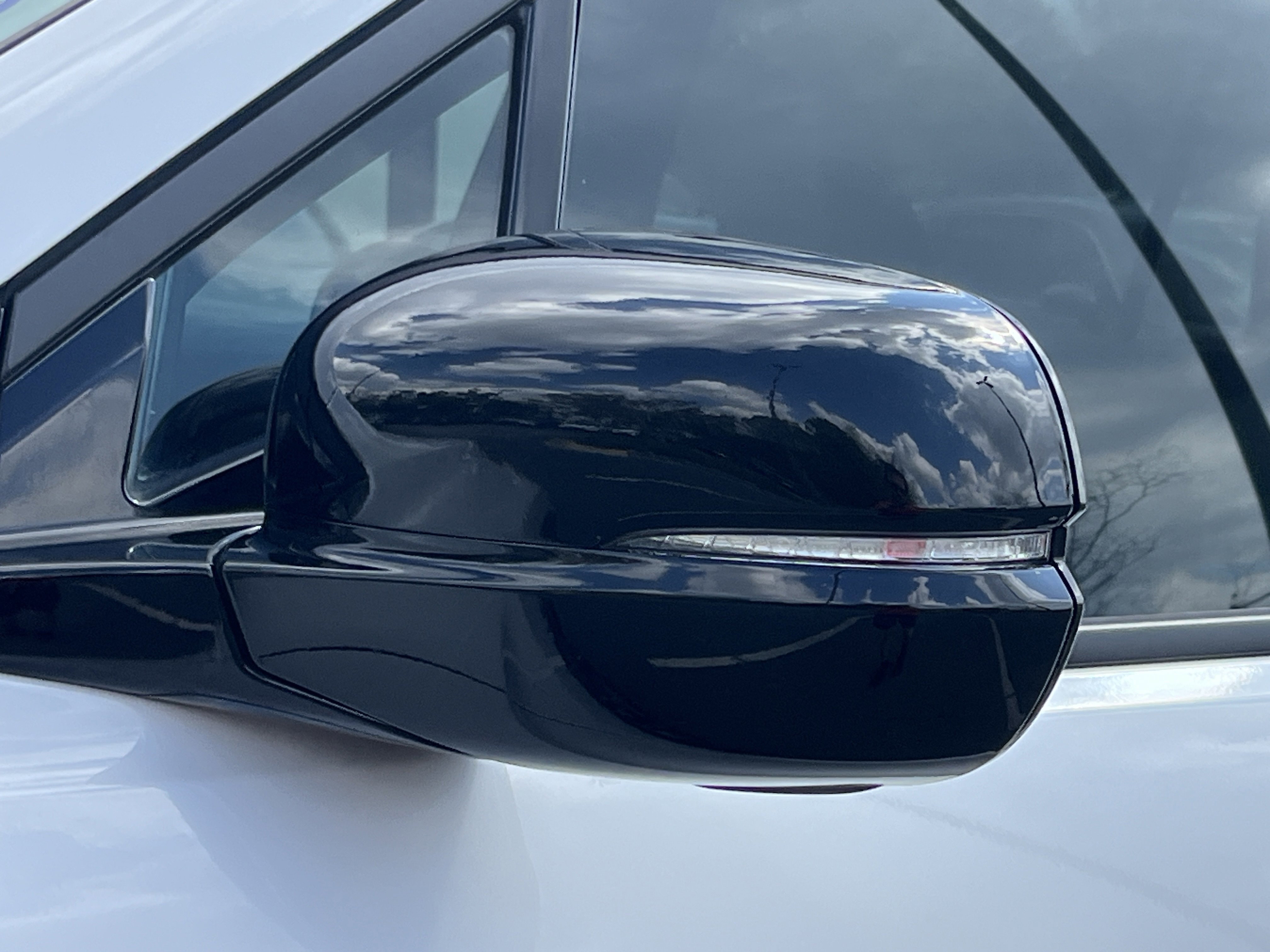 Used 2023 Honda Passport Elite image 34