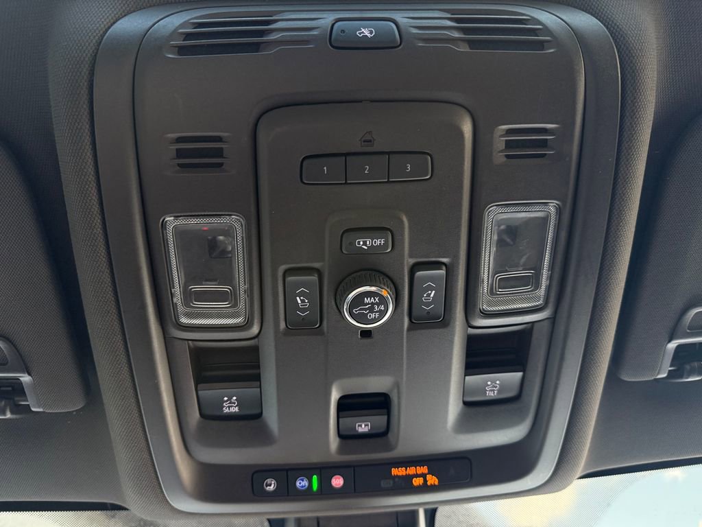 Used 2021 GMC Yukon XL Denali w/ Denali Premium Package AWD/4WD image 30