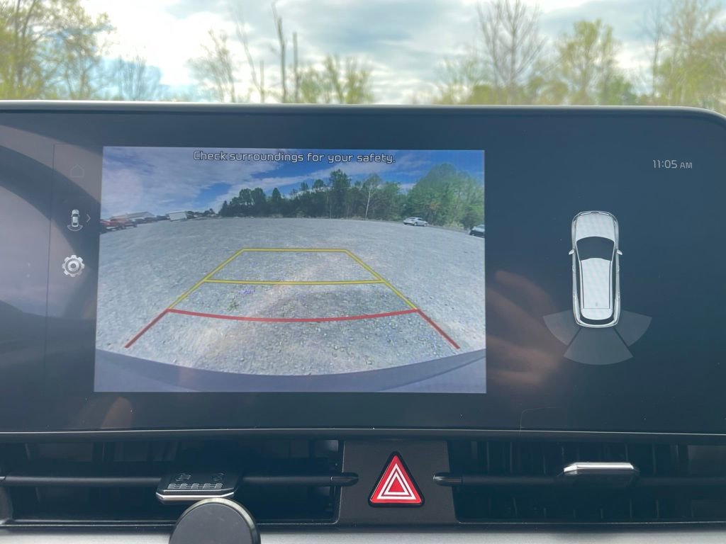 Used 2024 Kia Sportage EX image 6