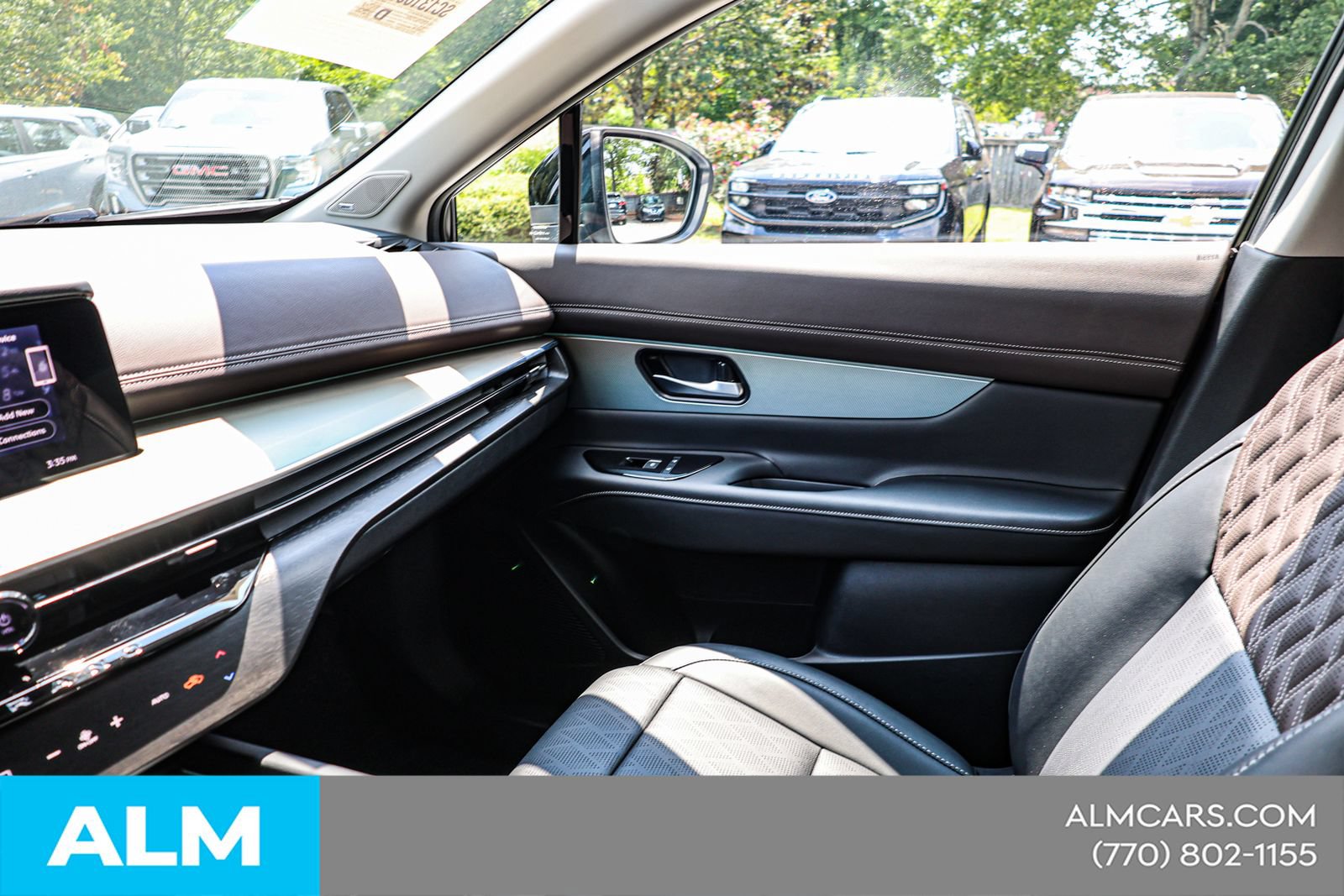Used 2025 Nissan Murano Platinum w/ Cargo Package AWD/4WD image 35
