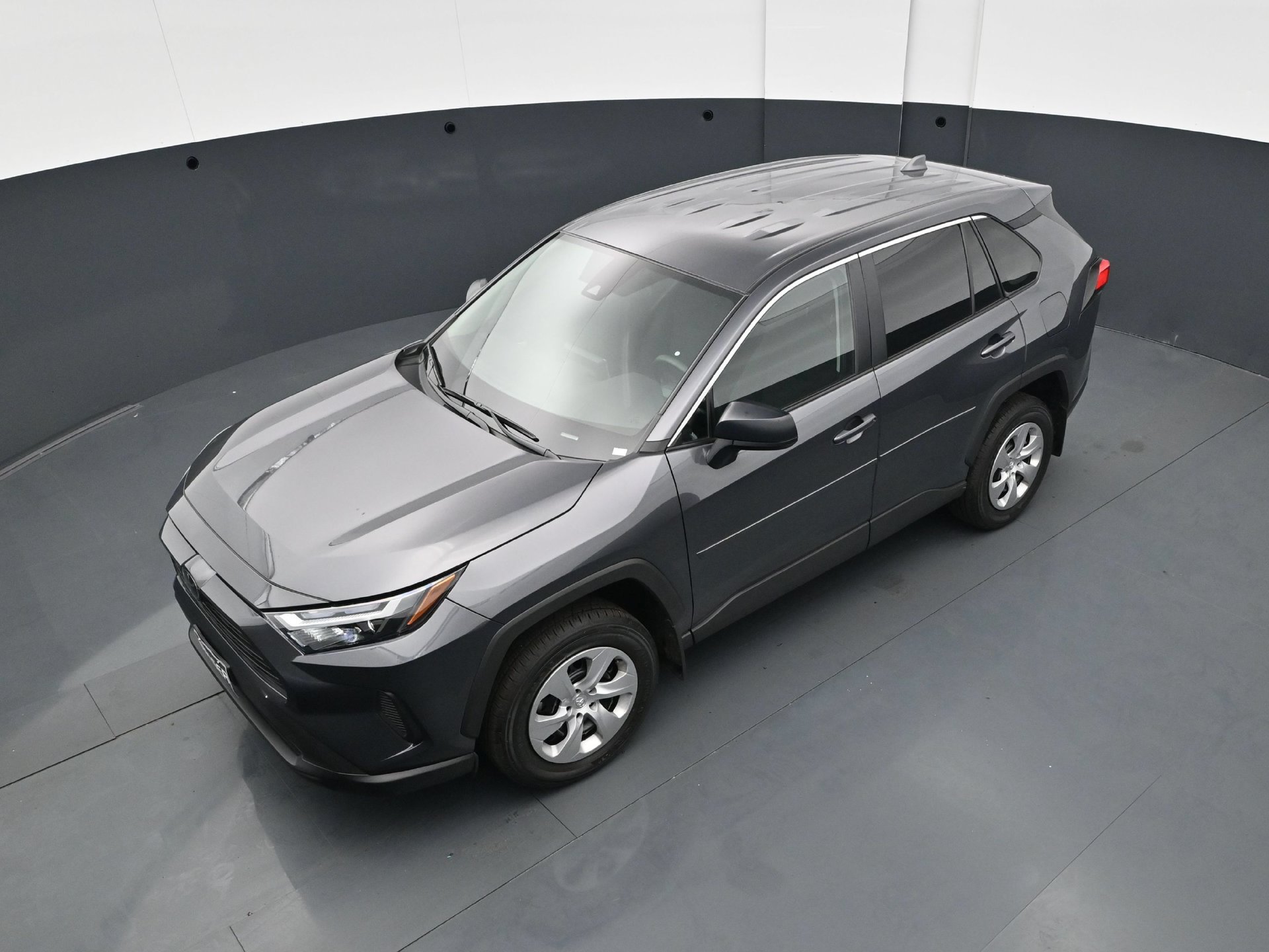 Used 2024 Toyota RAV4 LE AWD/4WD image 38